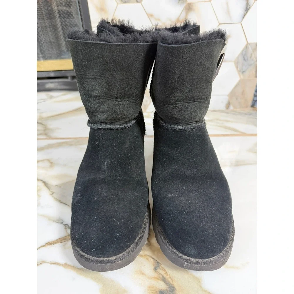UGG Classic Femme Toggle Wedge Boots Women 6 Black Suede Shearling Ankle Booties